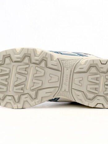 ASICS Gel-Venture 6 ‘Cream White Blue’ 1011B550-103