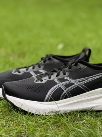 (WMNS) ASICS Gel-Kayano 31 Wide Sneakers ‘Black Pure Silver’ 1012B670-002
